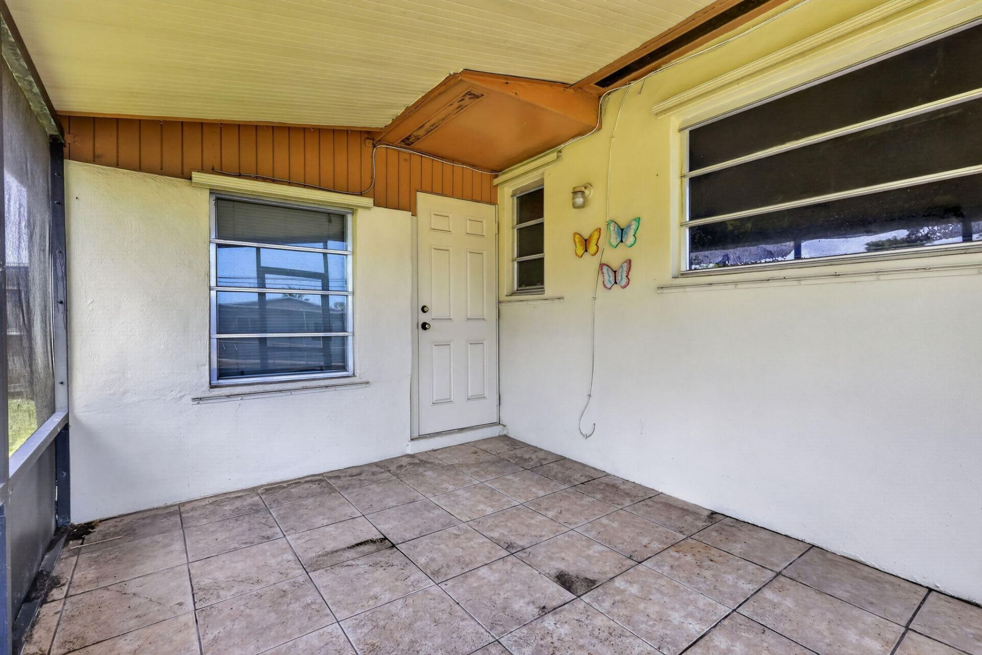 20131 NW 14th Place, Miami Gardens, FL 33169 Photo