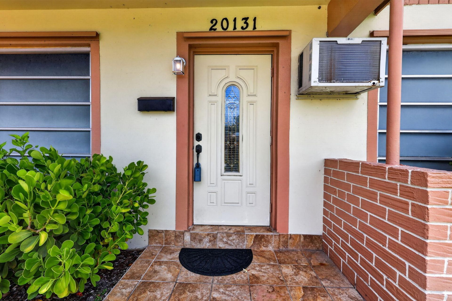 20131 NW 14th Place, Miami Gardens, FL 33169 Photo