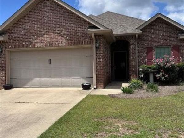 2432 Mckenzie Court, Saraland, AL 36571