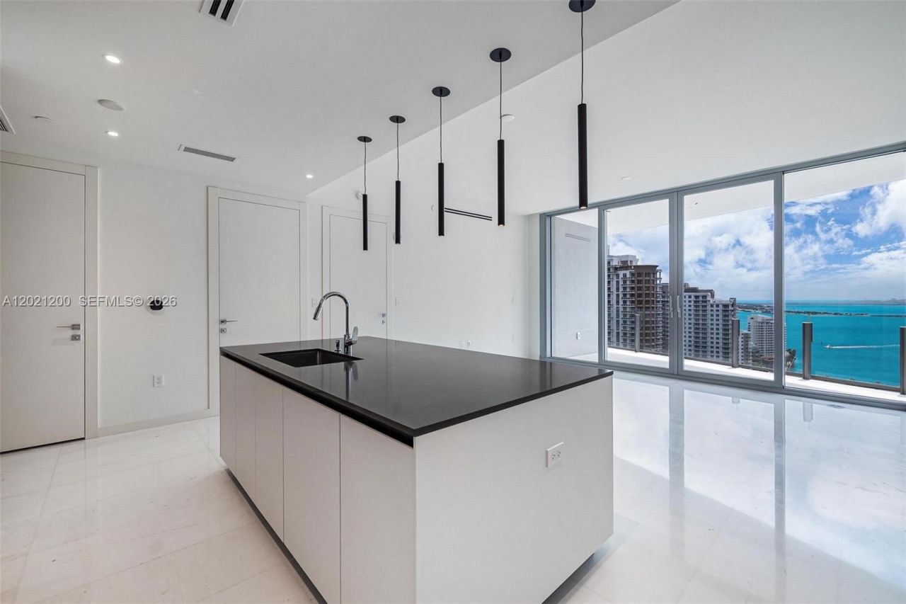 300 Biscayne Boulevard Way, Unit 2906W, Miami, FL 33131 Photo