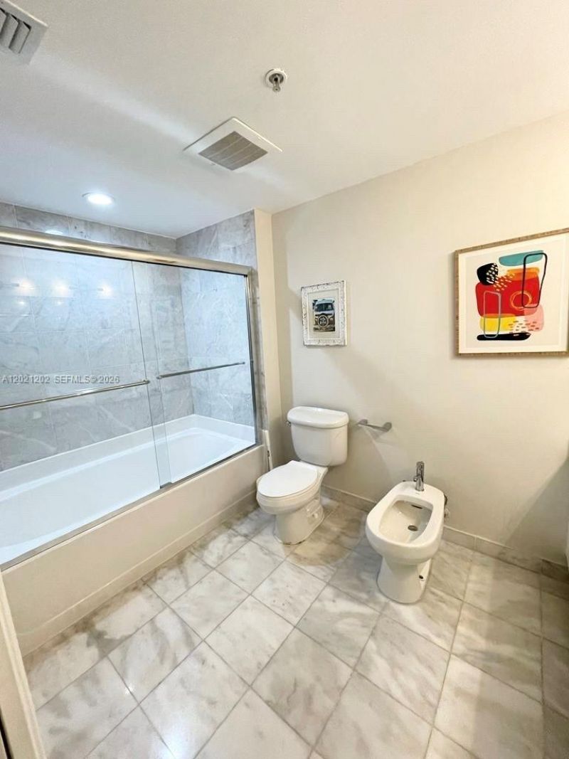 601 NE 36th St, Unit 1805, Miami, FL 33137 Photo