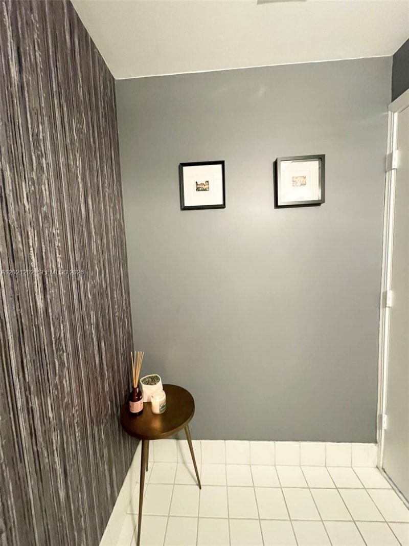 601 NE 36th St, Unit 1805, Miami, FL 33137 Photo