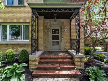 21 Briarcliff Road, Buffalo, NY 14225