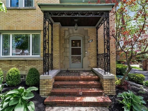 21 Briarcliff Road , Buffalo, NY 14225