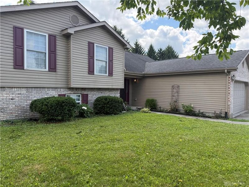 113 Krug Drive, Union, OH 45322 Photo 2
