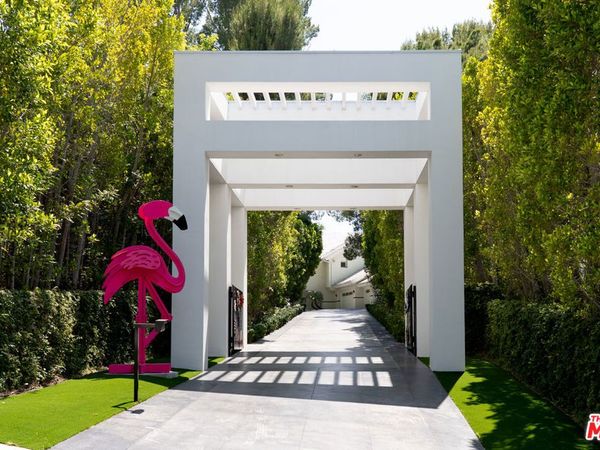 4101 Clarinda Drive, Tarzana, CA 91356