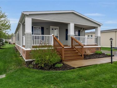 9899 Tobermory Avenue, Clarence, NY 14031