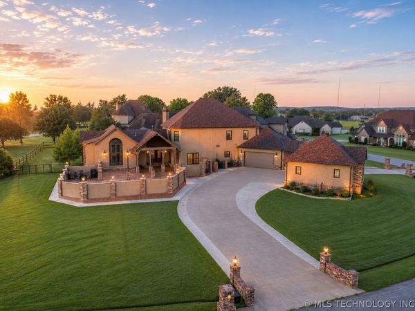 6908 S 310th Avenue, Broken Arrow, OK 74014