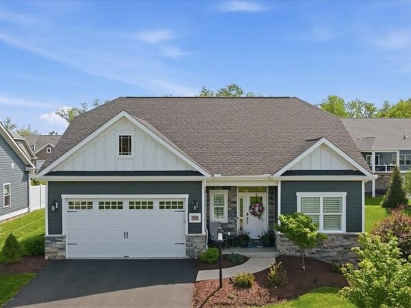 328 Maid Marion Ln, Canonsburg, PA 15317
