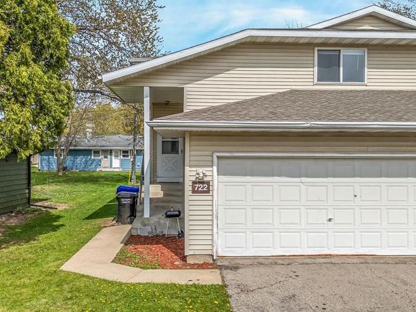 722 HAWTHORNE DRIVE, Appleton, WI 54915