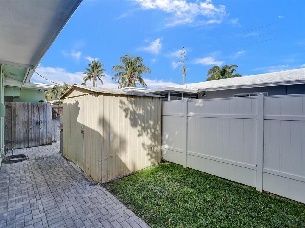 708 NE 24th Avenue, Pompano Beach, FL 33062 Photo