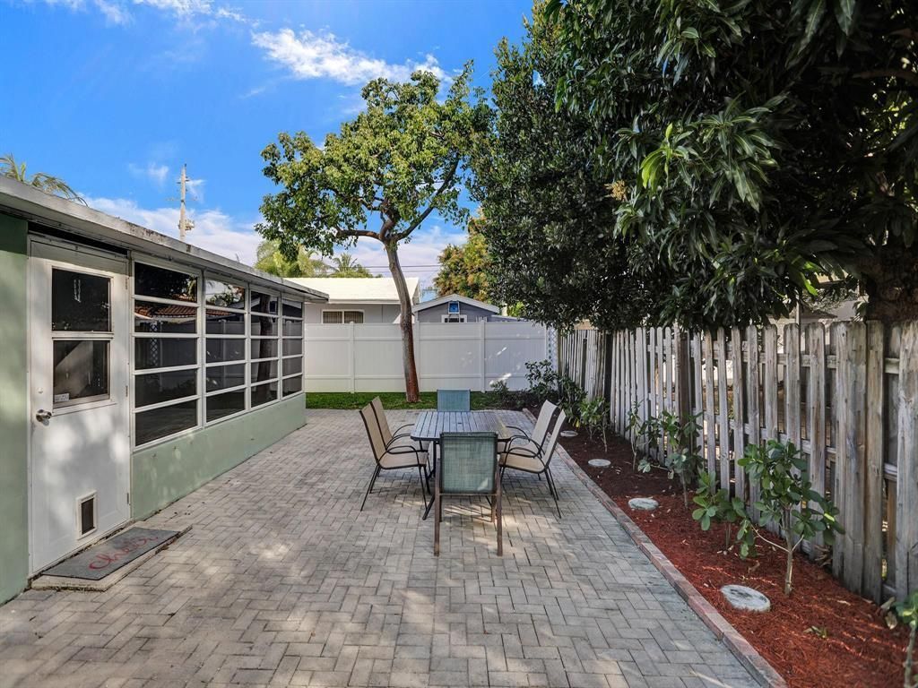 708 NE 24th Avenue, Pompano Beach, FL 33062 Photo