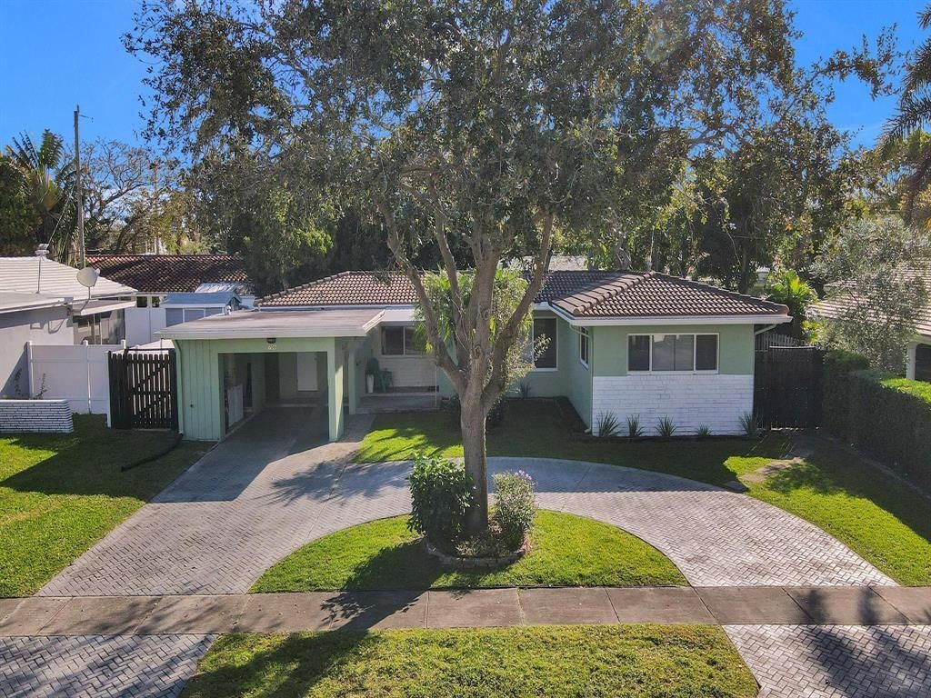 708 NE 24th Avenue, Pompano Beach, FL 33062 Photo