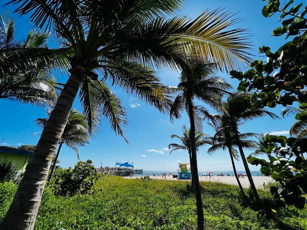 708 NE 24th Avenue, Pompano Beach, FL 33062 Photo