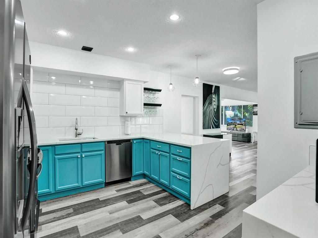 708 NE 24th Avenue, Pompano Beach, FL 33062 Photo