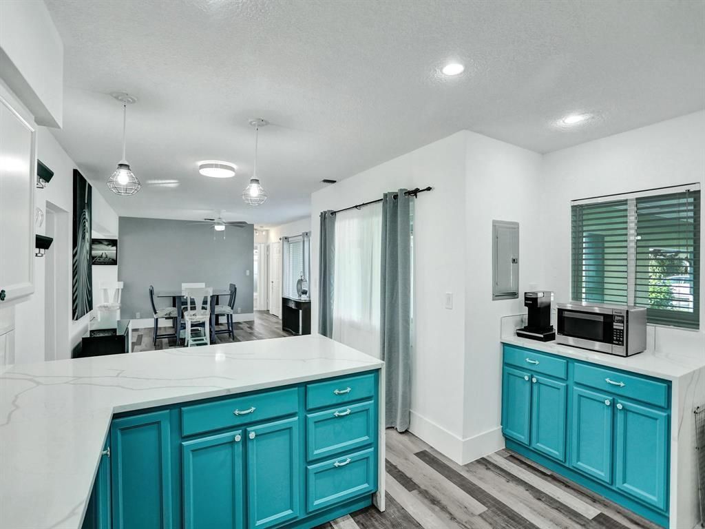 708 NE 24th Avenue, Pompano Beach, FL 33062 Photo