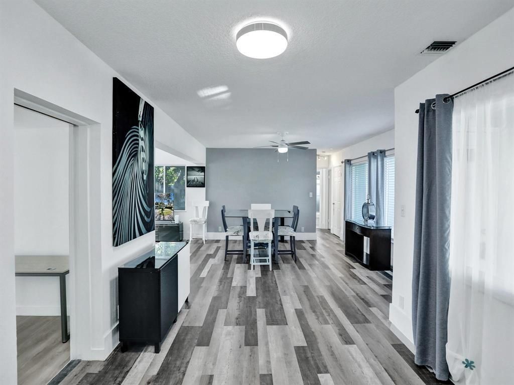 708 NE 24th Avenue, Pompano Beach, FL 33062 Photo