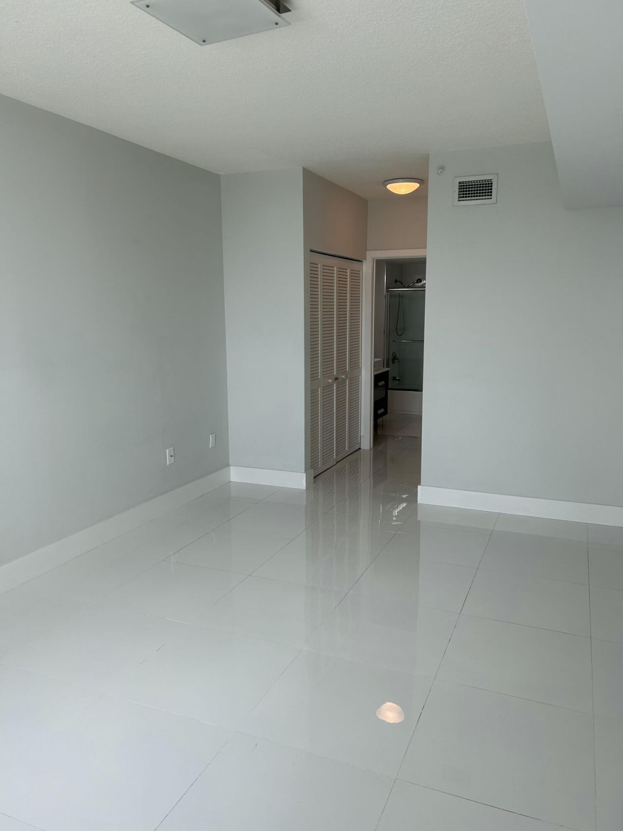 3020 NE 32nd Avenue, Unit 620, Fort Lauderdale, FL 33308 Photo