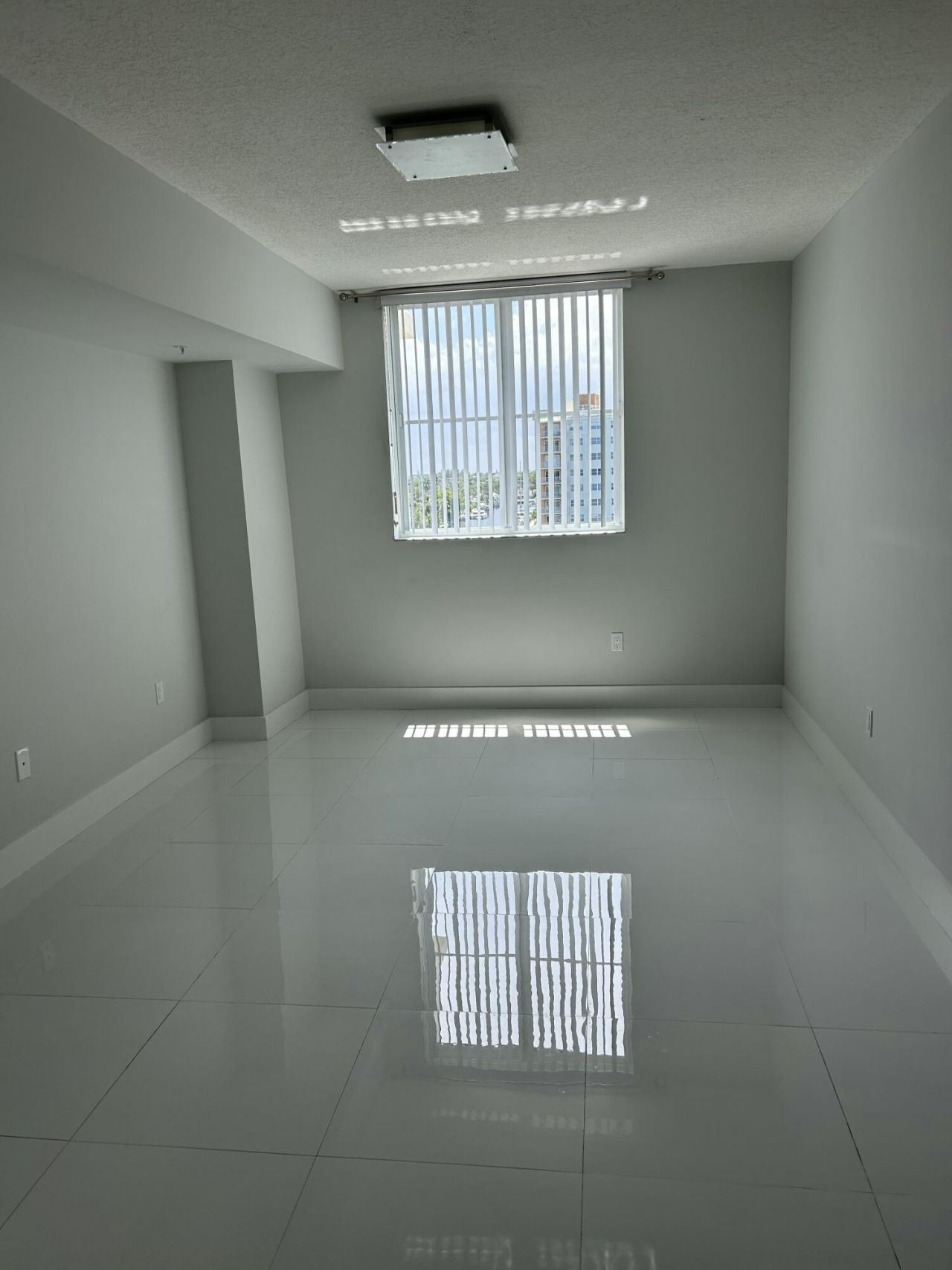 3020 NE 32nd Avenue, Unit 620, Fort Lauderdale, FL 33308 Photo