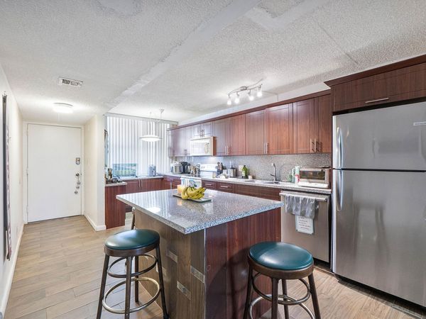 250 Jacaranda Drive, Unit 308, Plantation, FL 33324