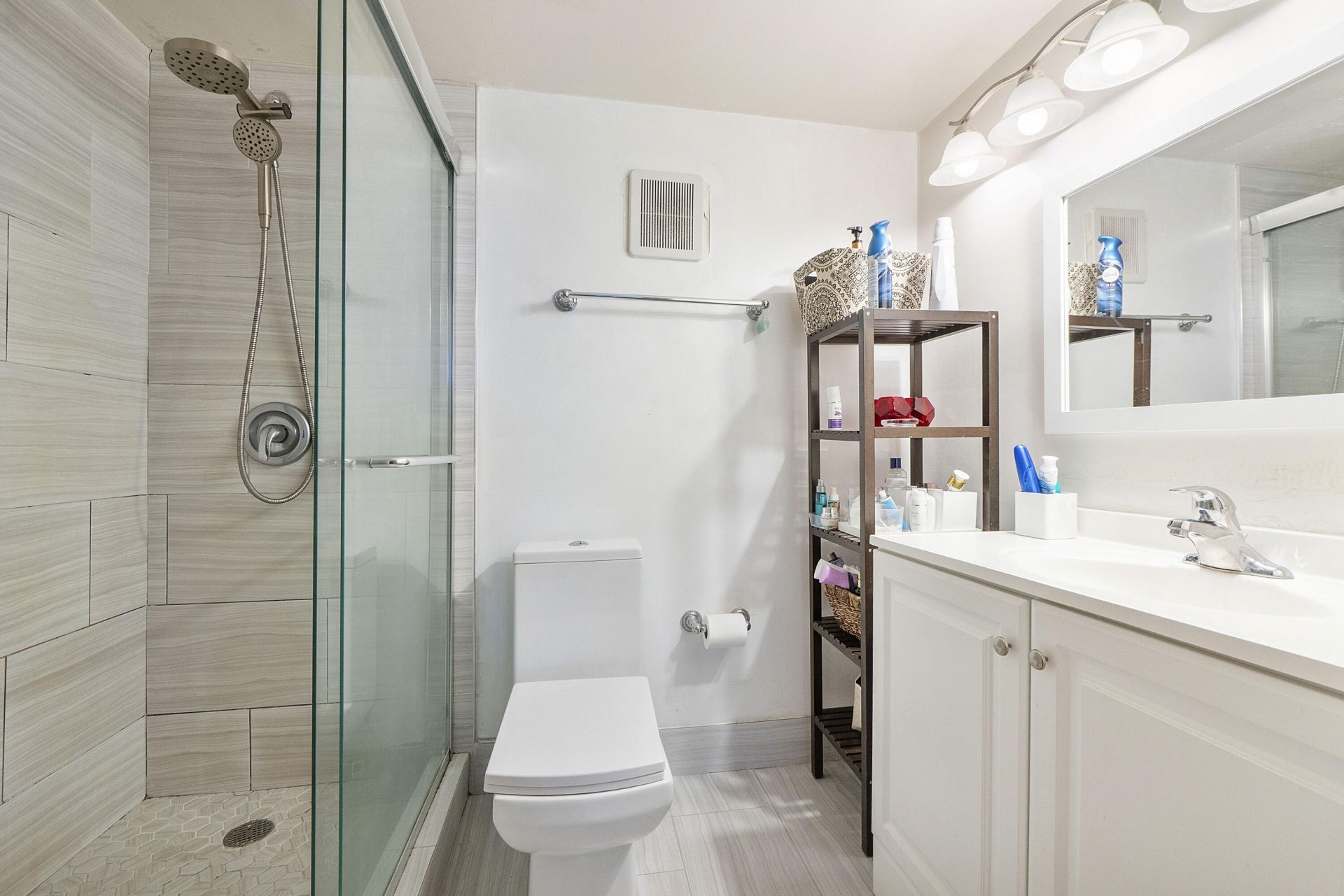 250 Jacaranda Drive, Unit 308, Plantation, FL 33324 Photo
