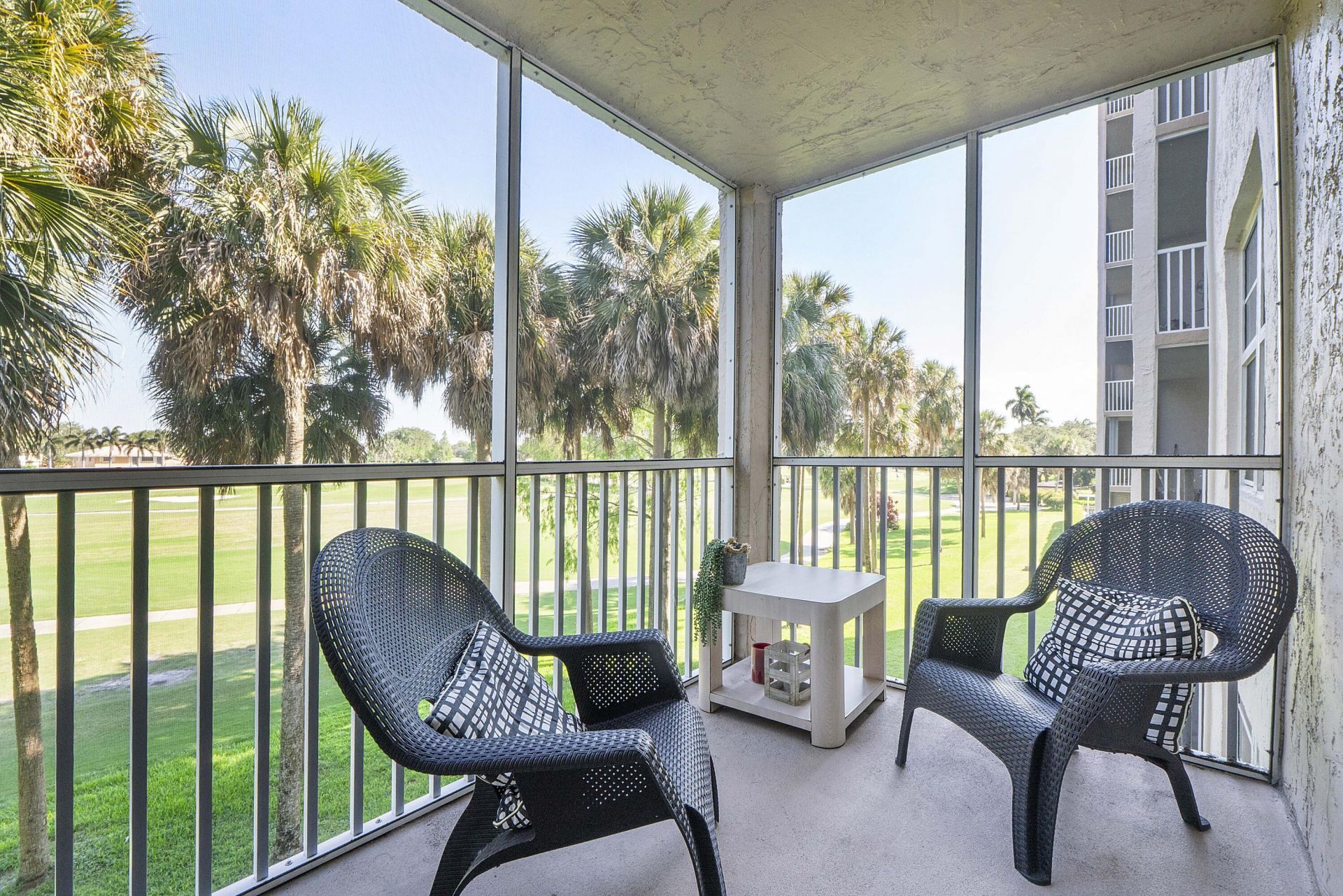 250 Jacaranda Drive, Unit 308, Plantation, FL 33324 Photo