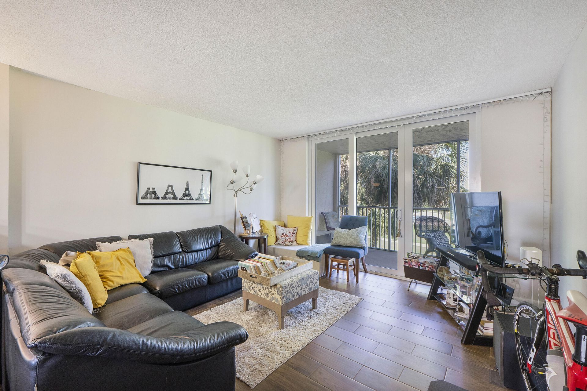 250 Jacaranda Drive, Unit 308, Plantation, FL 33324 Photo