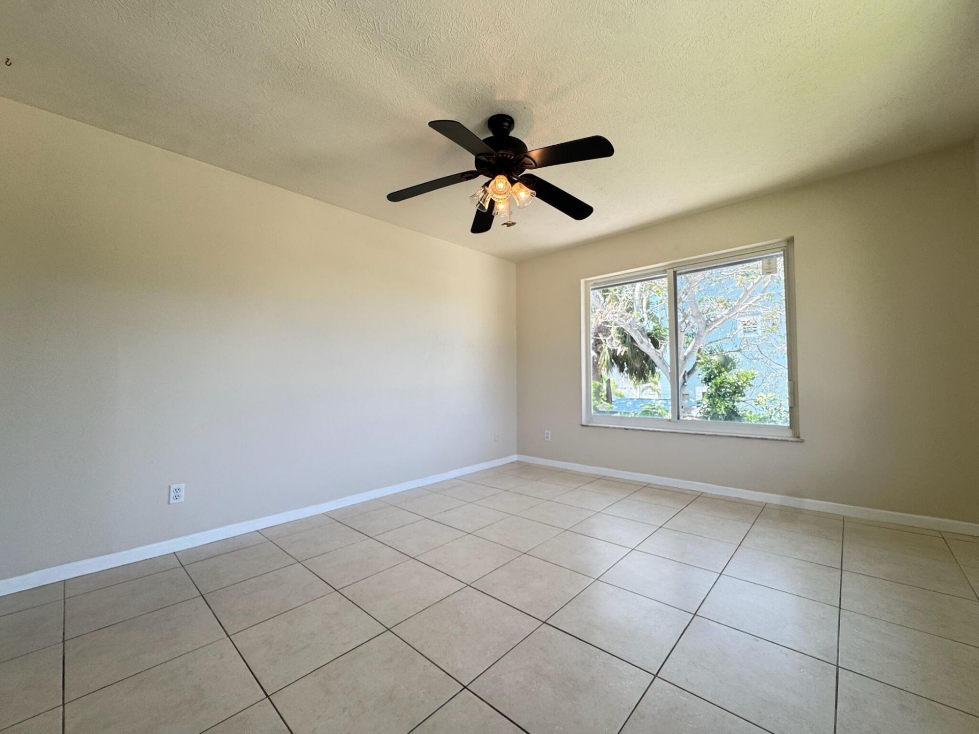 1180 Carlton Court, Unit 207, Fort Pierce, FL 34949 Photo