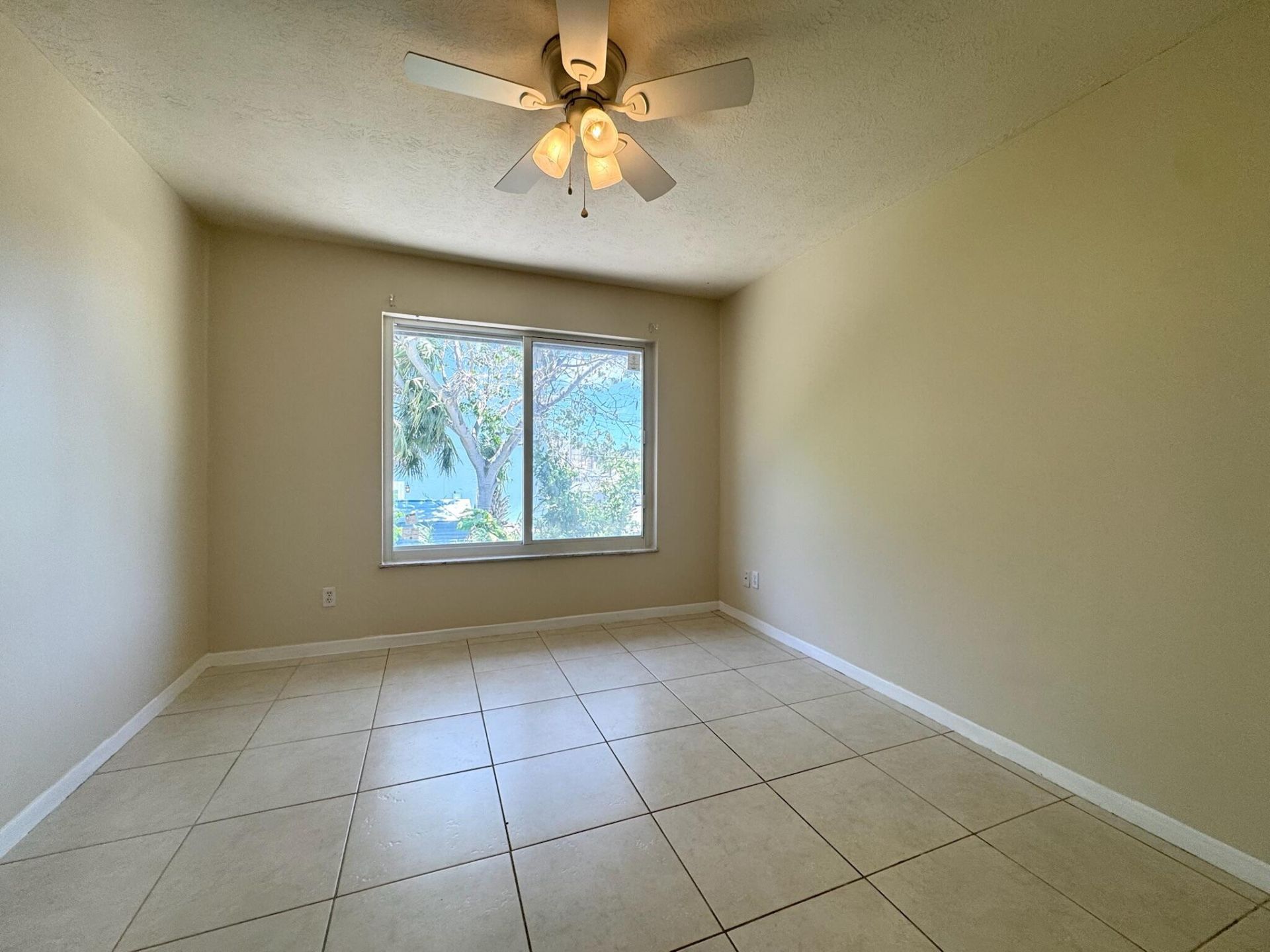 1180 Carlton Court, Unit 207, Fort Pierce, FL 34949 Photo