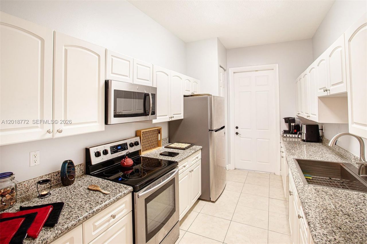 2412 Venetian Way , Unit 2412, Boynton Beach, FL 33426 Photo