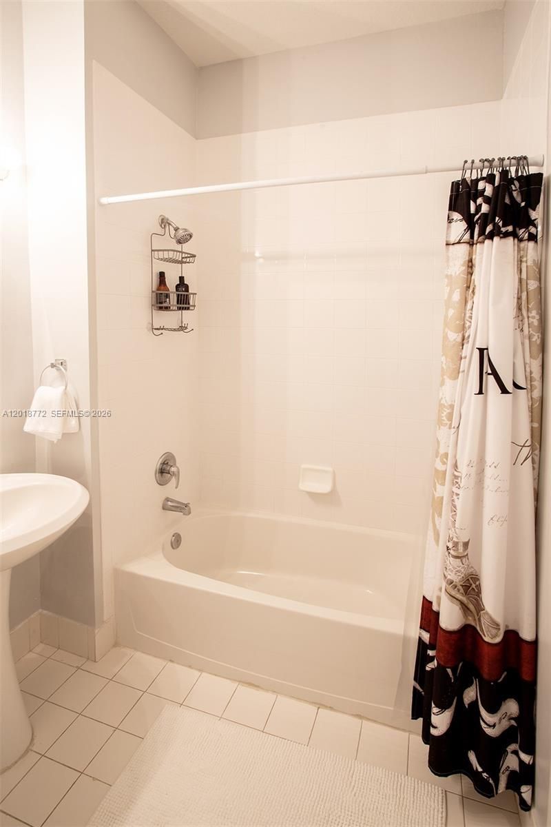 2412 Venetian Way , Unit 2412, Boynton Beach, FL 33426 Photo