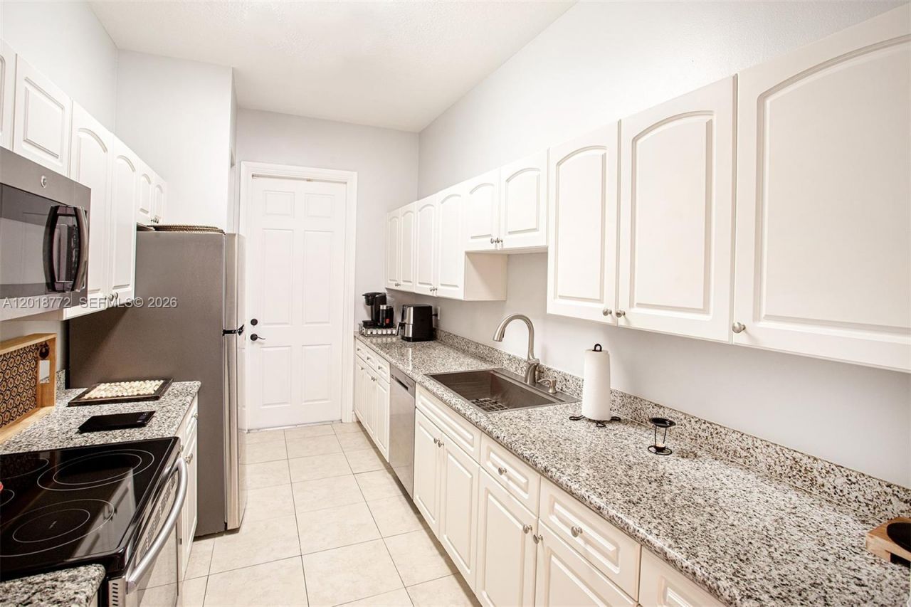 2412 Venetian Way , Unit 2412, Boynton Beach, FL 33426 Photo
