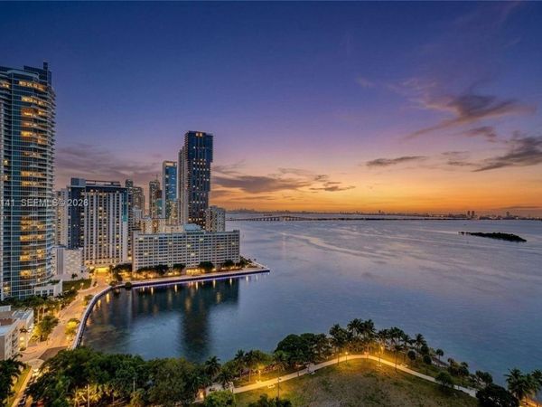 1900 N Bayshore Dr , Unit 2204, Miami, FL 33132
