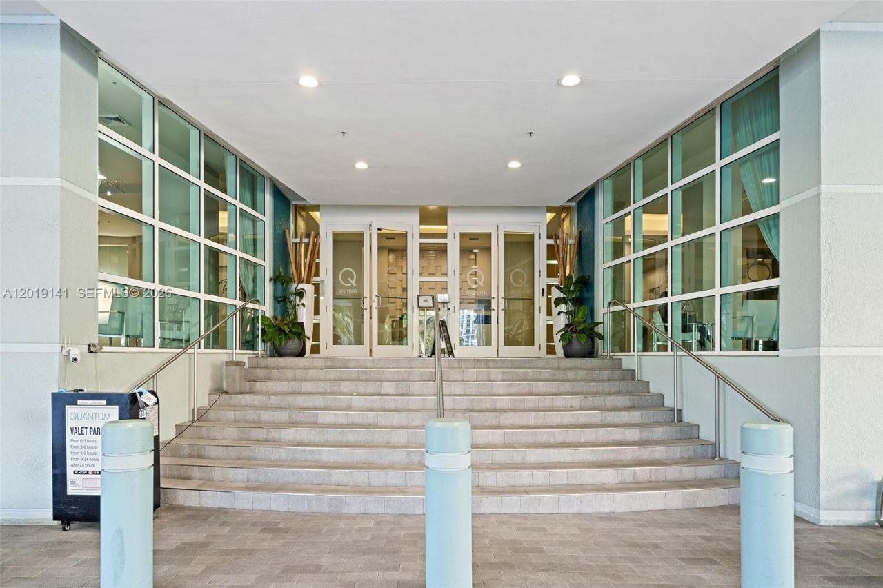 1900 N Bayshore Dr , Unit 2204, Miami, FL 33132 Photo
