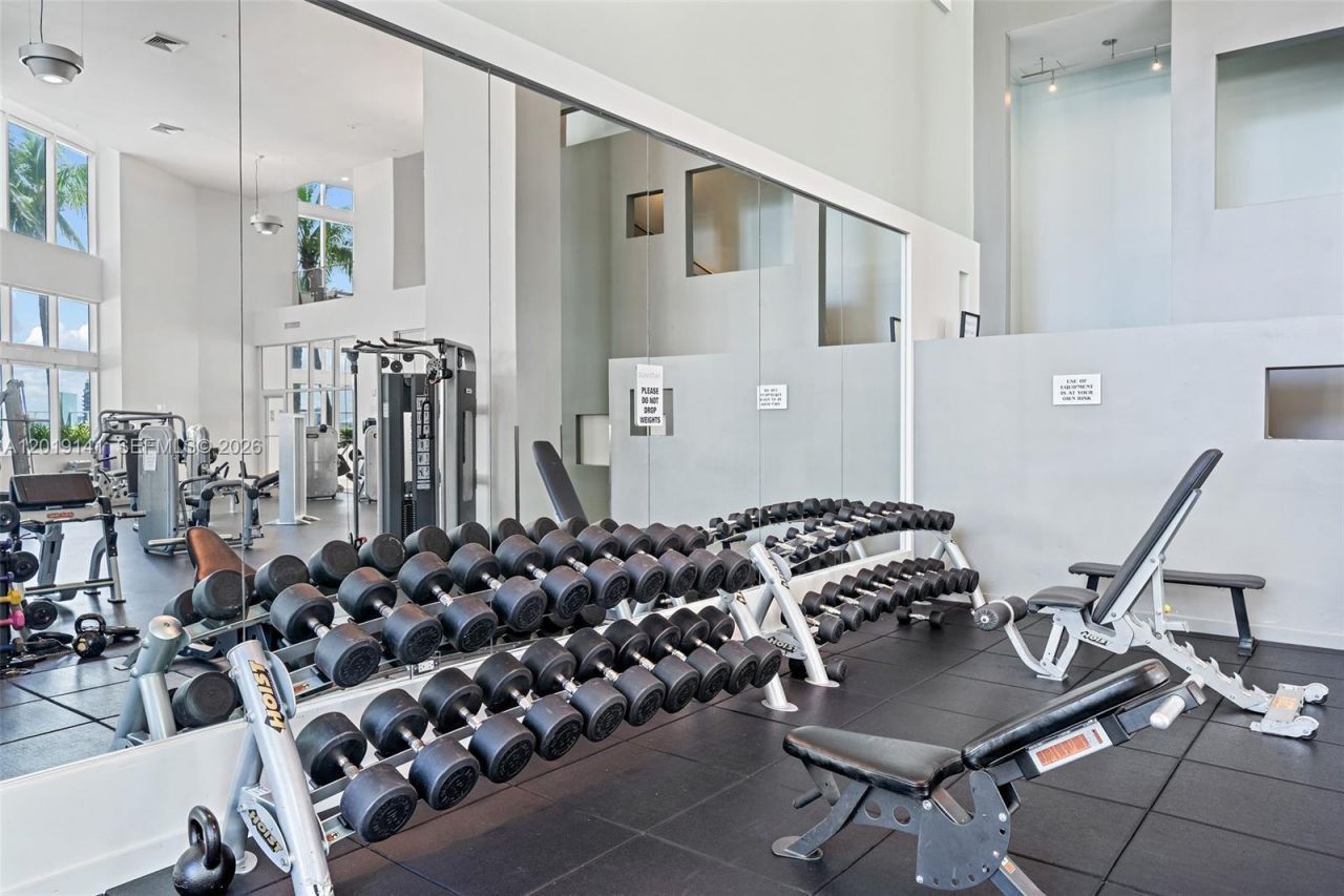 1900 N Bayshore Dr , Unit 2204, Miami, FL 33132 Photo