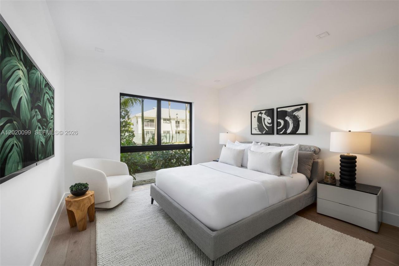 204 Sunrise Dr , Unit 204B, Key Biscayne, FL 33149 Photo