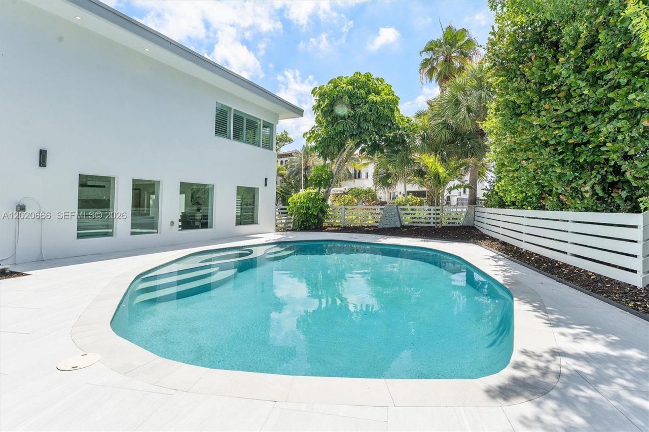 1903 Bay Dr , Pompano Beach, FL 33062 Photo