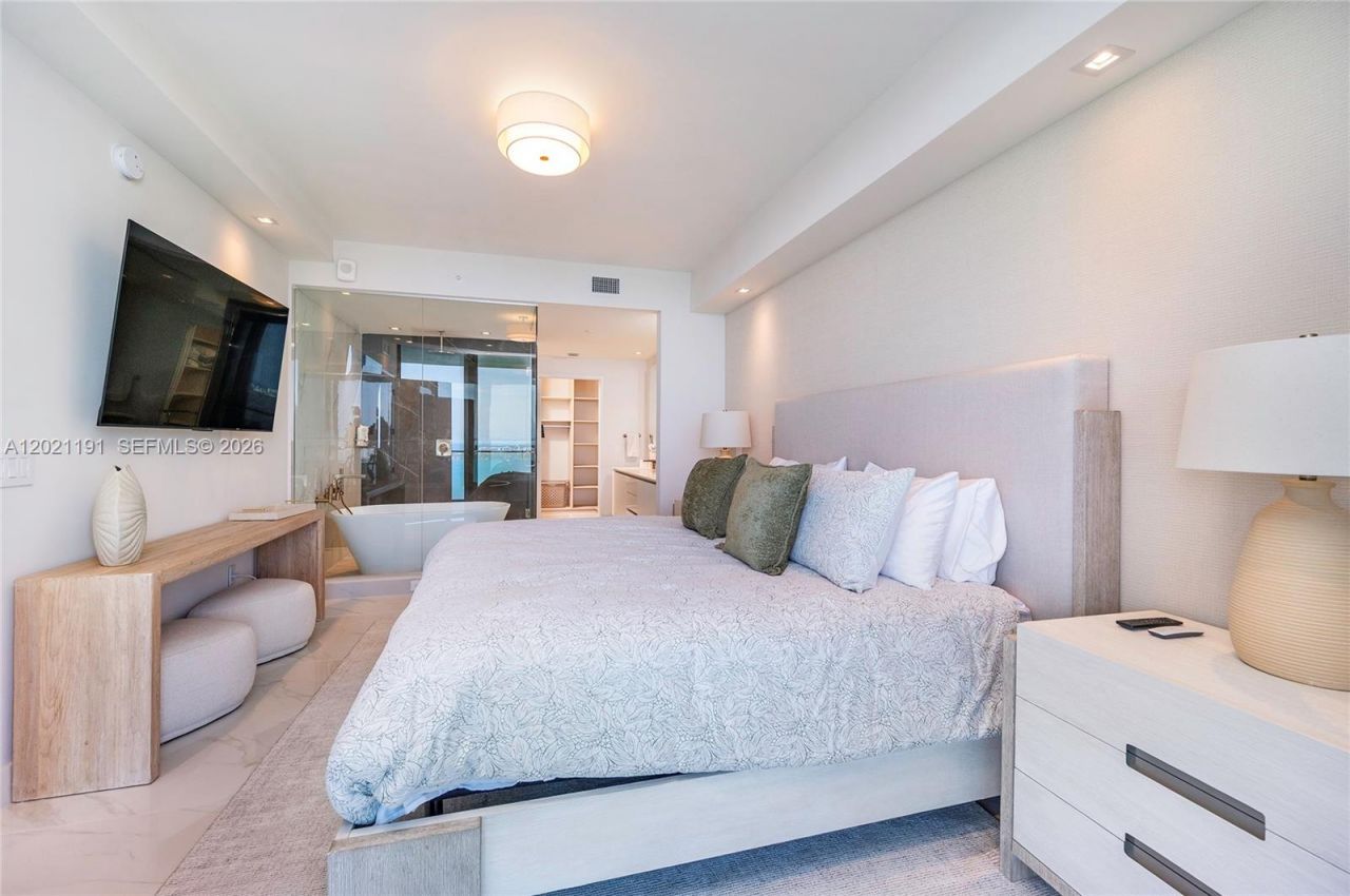 700 NE 24th Street, Unit 4306 S, Miami, FL 33137 Photo