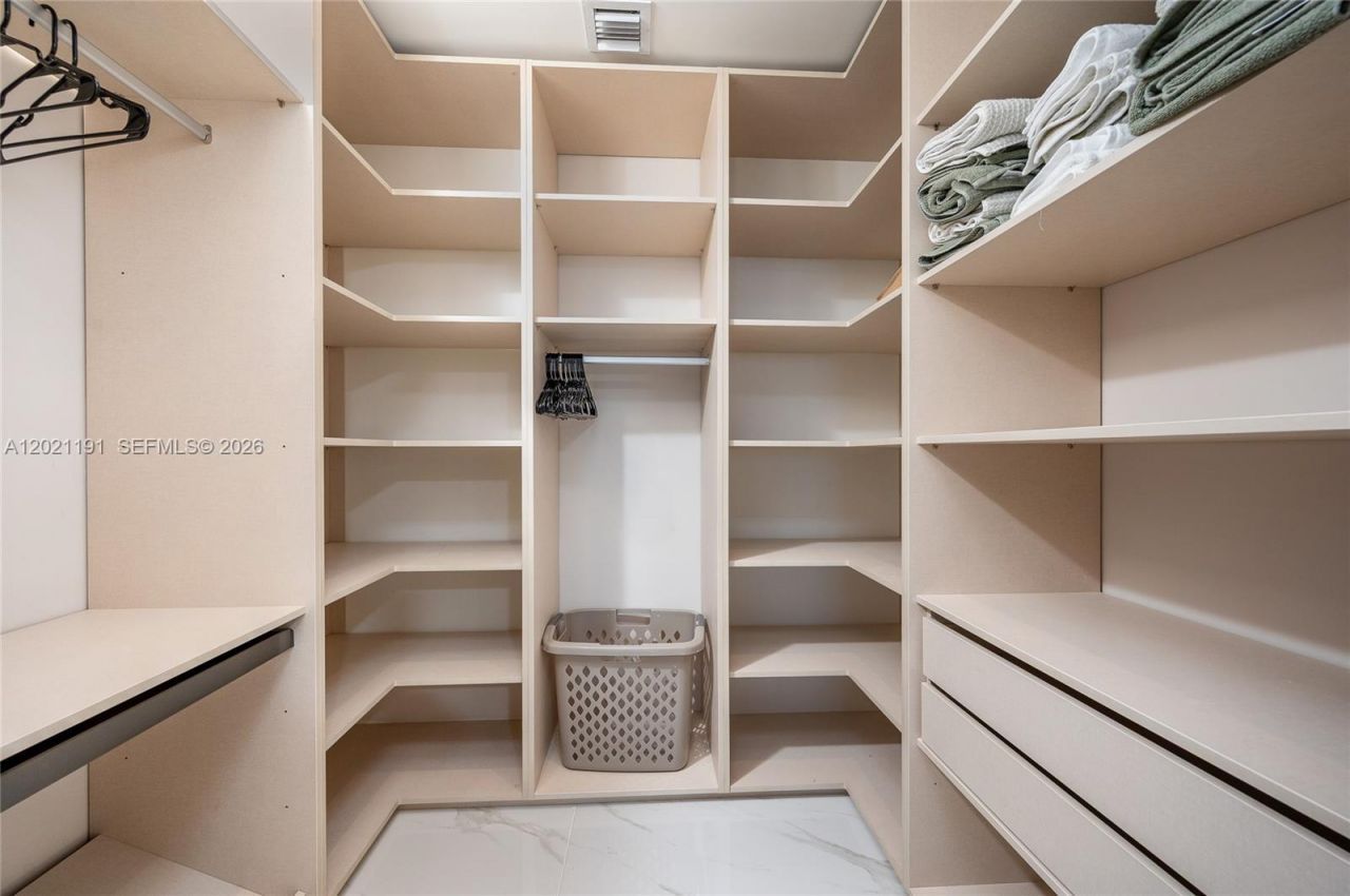 700 NE 24th Street, Unit 4306 S, Miami, FL 33137 Photo