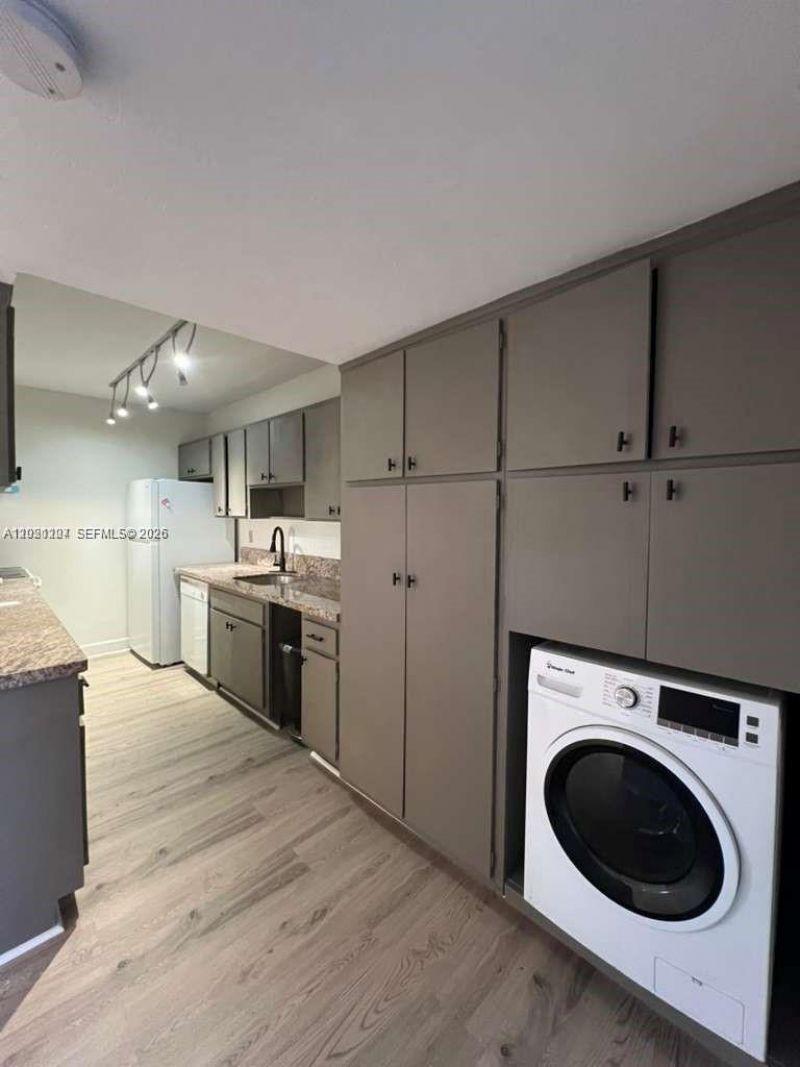 1100 NE 9th Ave , Unit 305, Fort Lauderdale, FL 33304 Photo