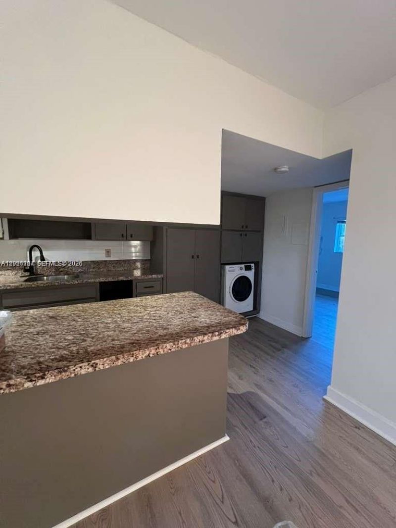 1100 NE 9th Ave , Unit 305, Fort Lauderdale, FL 33304 Photo
