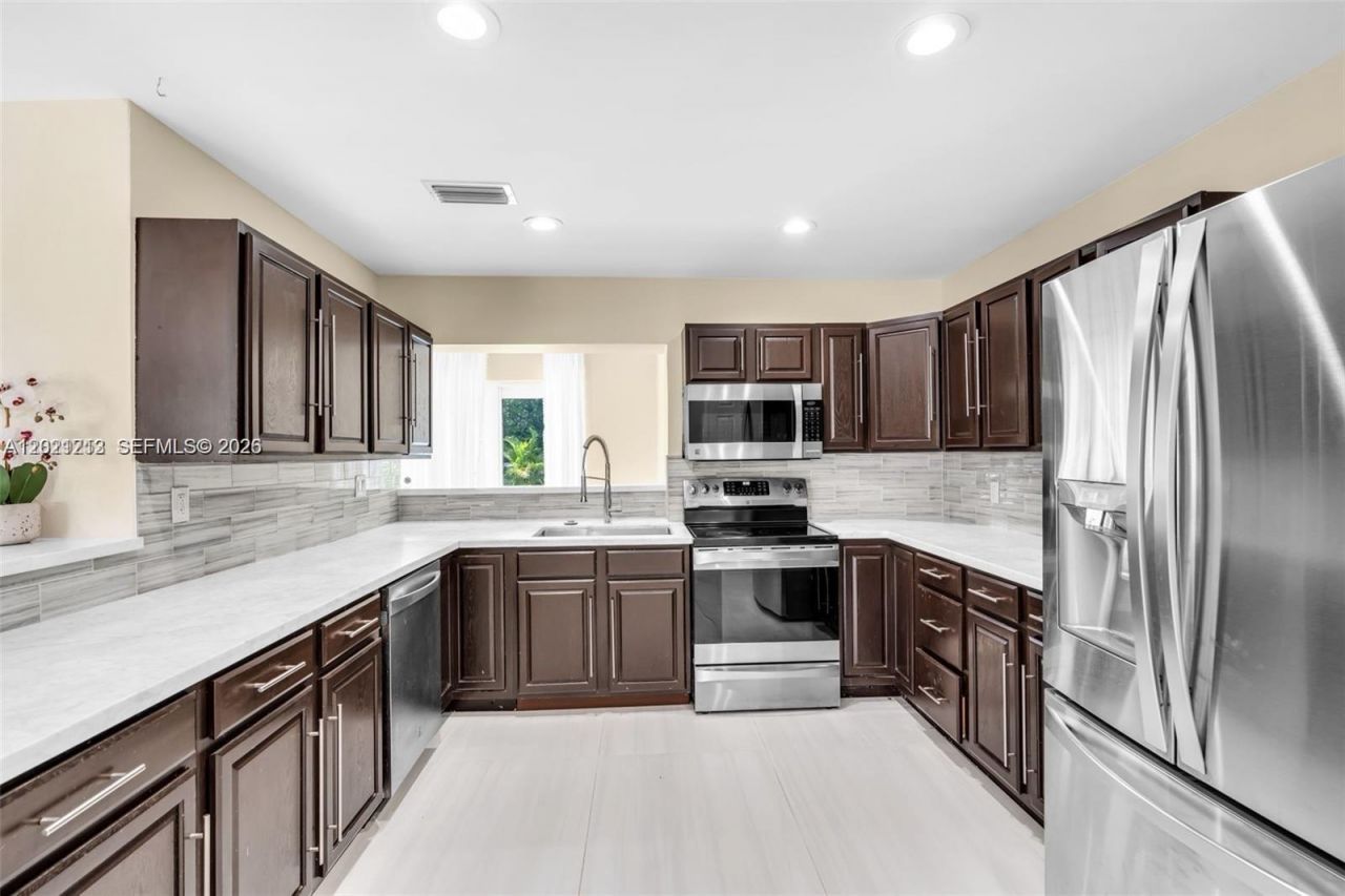 1540 SE 23rd Ave , Unit -, Pompano Beach, FL 33062 Photo