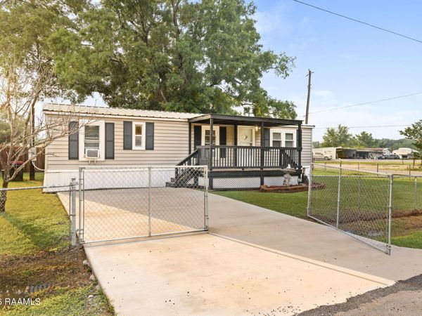 204 Longbridge Road, Lafayette, LA 70501
