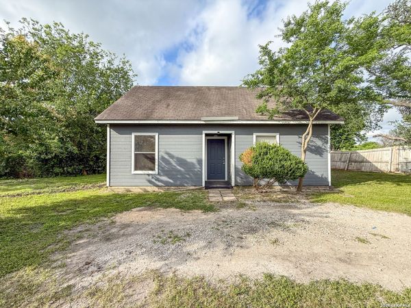 272 Schmucks, New Braunfels, TX 78132