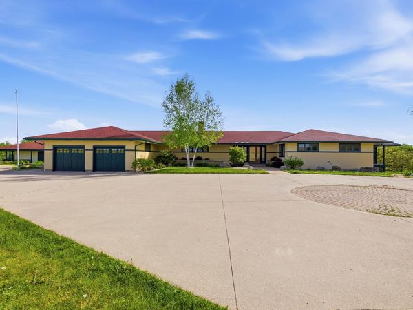 1049 Miller Road, Mineral Point, WI 53565