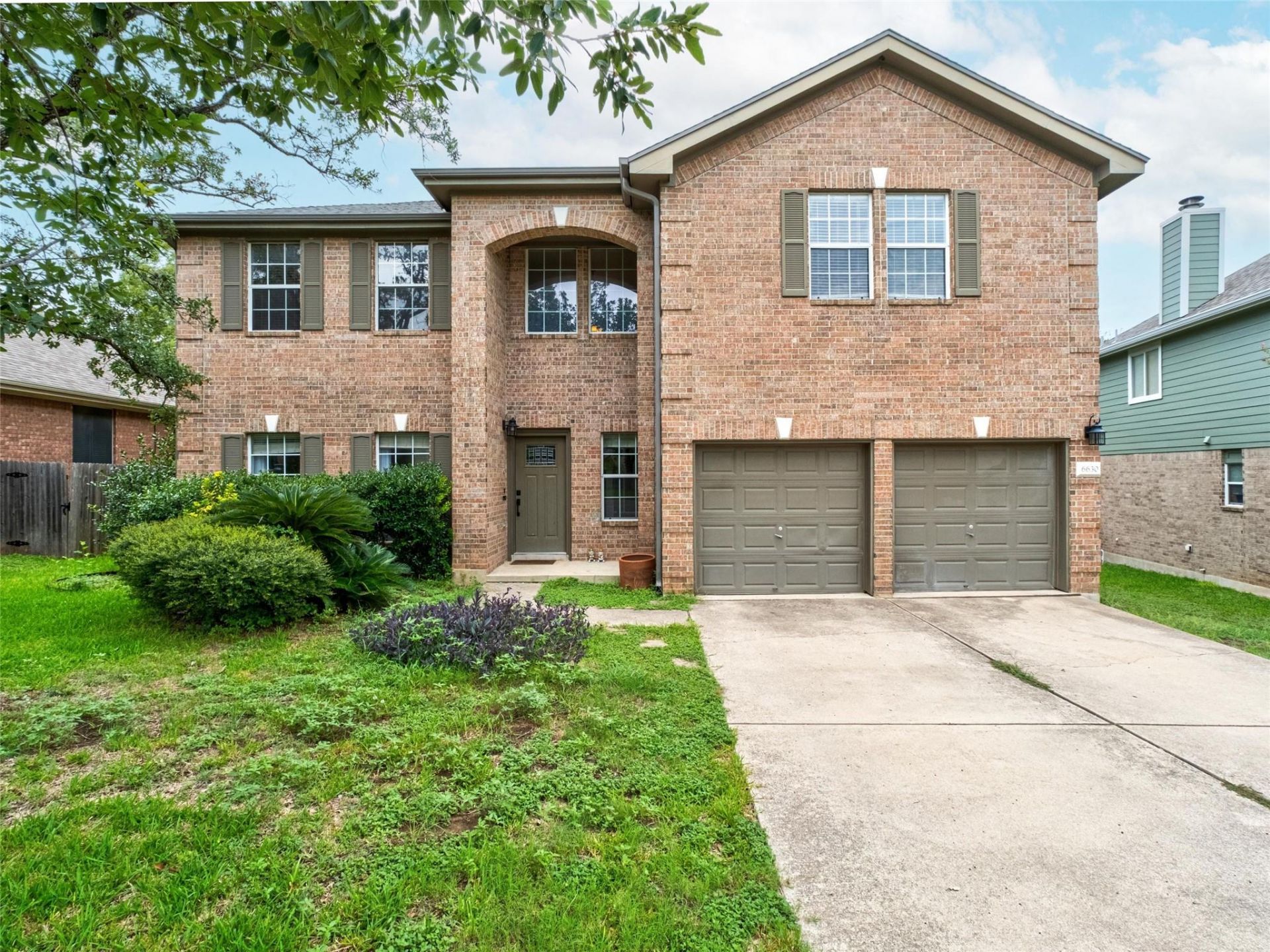 6630 Hillside Terrace Dr, Austin, TX 78749 Main Photo
