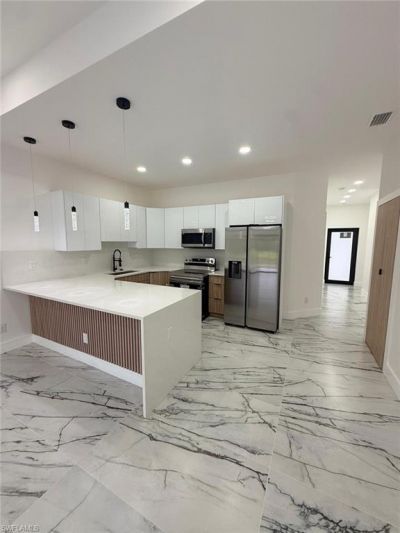 330 / 332 Bell Blvd S, Lehigh Acres, FL 33974 Photo