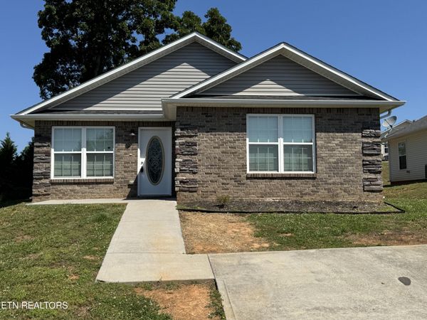 1909 Heather Lea Drive, Sevierville, TN 37876