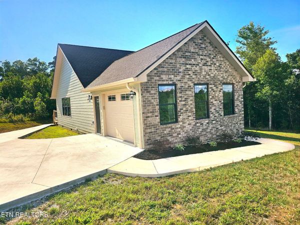817 Elb Private Drive, Huntsville, TN 37756