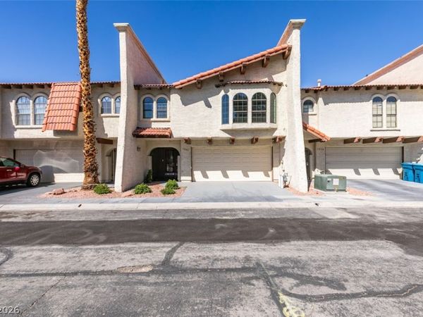 5046 Schumann Drive, Las Vegas, NV 89146